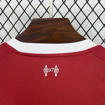 复制2025-26 Liverpool Home Jersey