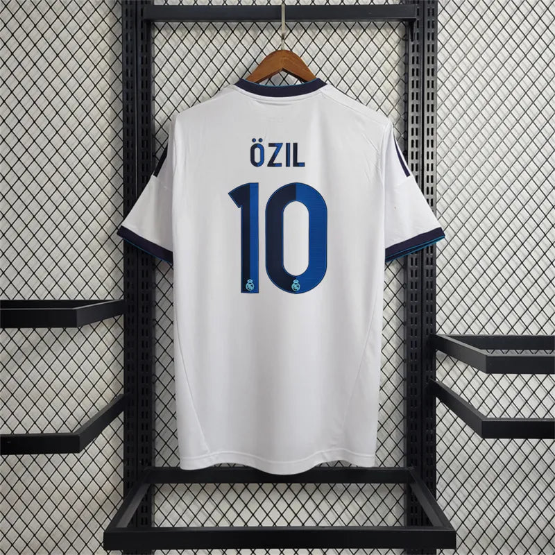 2012-13 Real Madrid öZIL #10 KAKA' #8 Home Retro Jersey