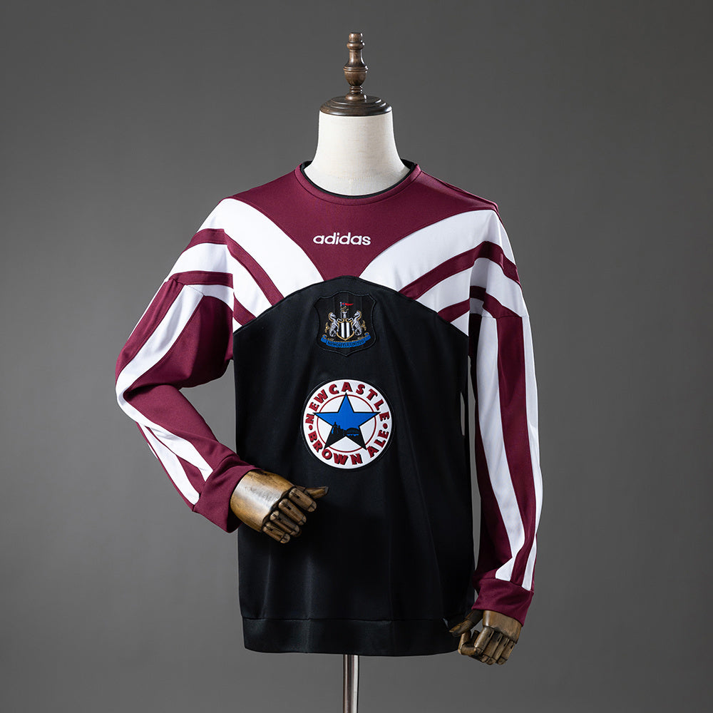 Newcastle United 95-96 Training Retro Long-Sleeve Jersey
