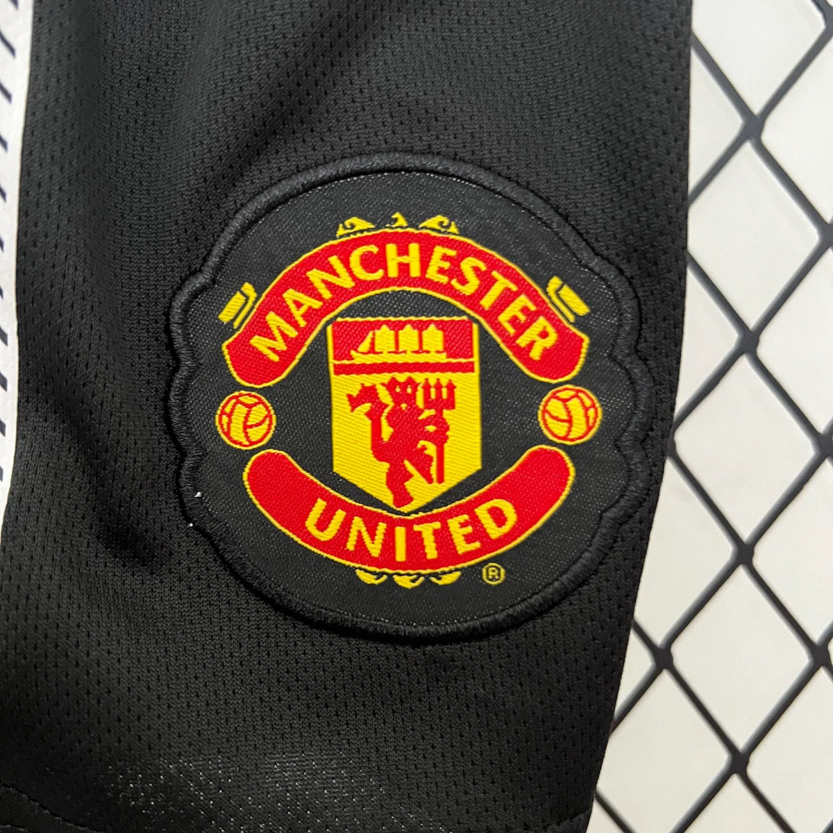 Manchester United 10-11 Away Champions League Retro Kids Kits Youth Apparels Jersey