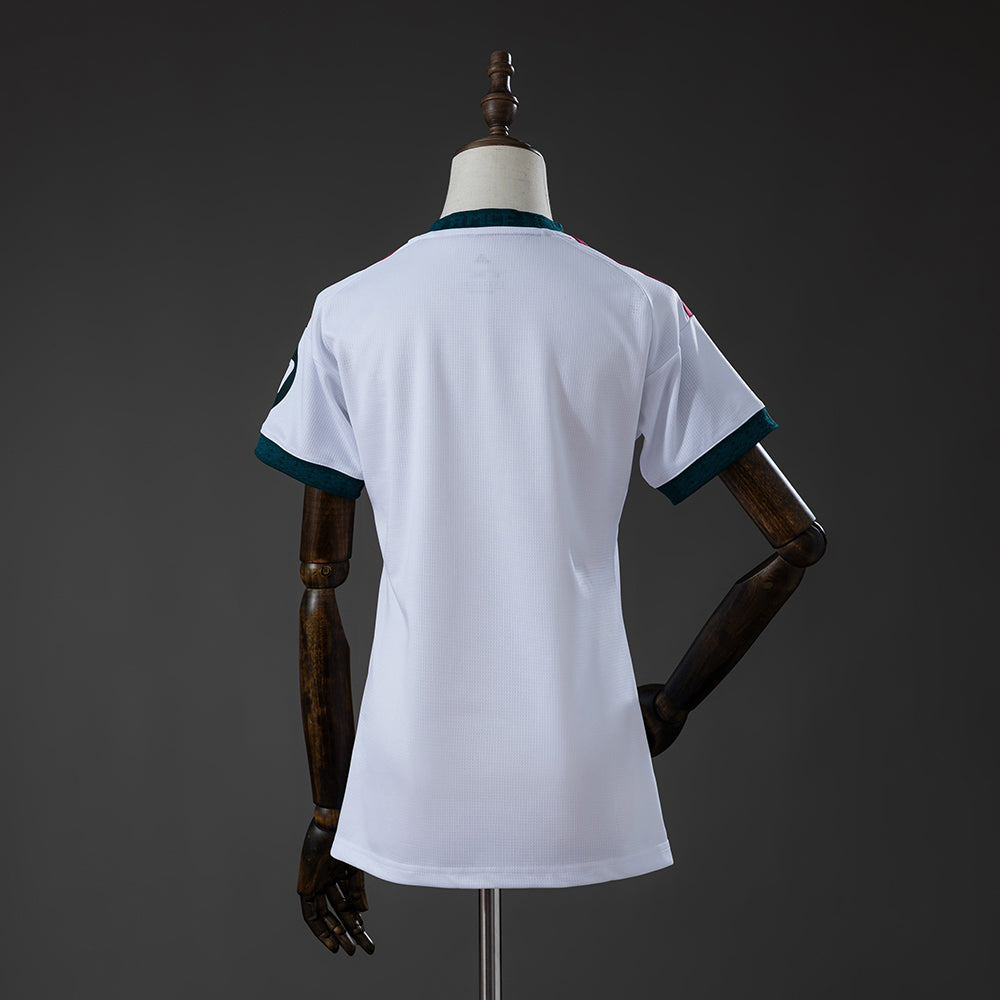 Real Madrid 26-27 Home Women's Jersey