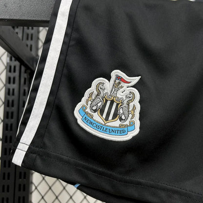 Newcastle United 2025-26 Home Kids Kit
