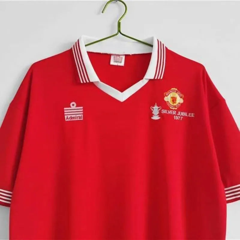 Manchester United Retro Jersey Home Shirt 1977