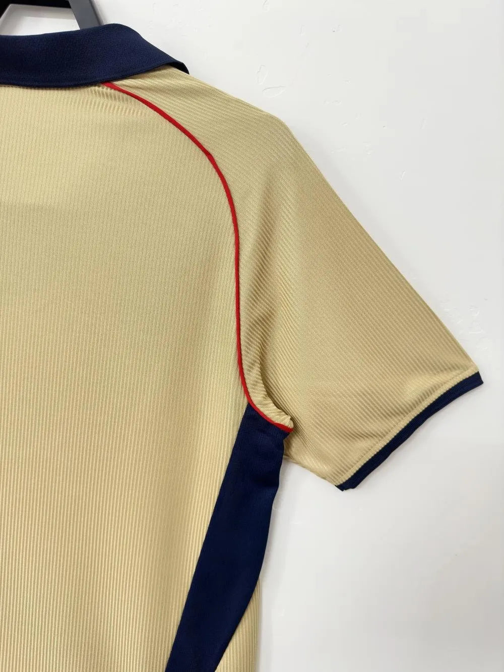 Arsenal Retro Away Football Shirt 2001/2002