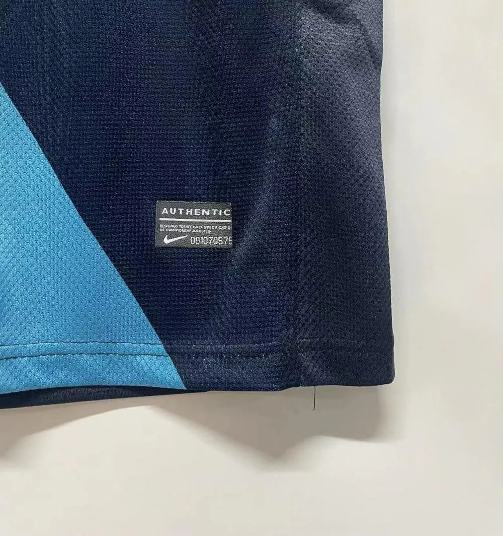 Arsenal Retro Away Football Shirt 2011/2012