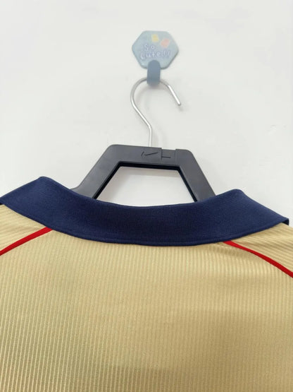 Arsenal Retro Away Football Shirt 2001/2002