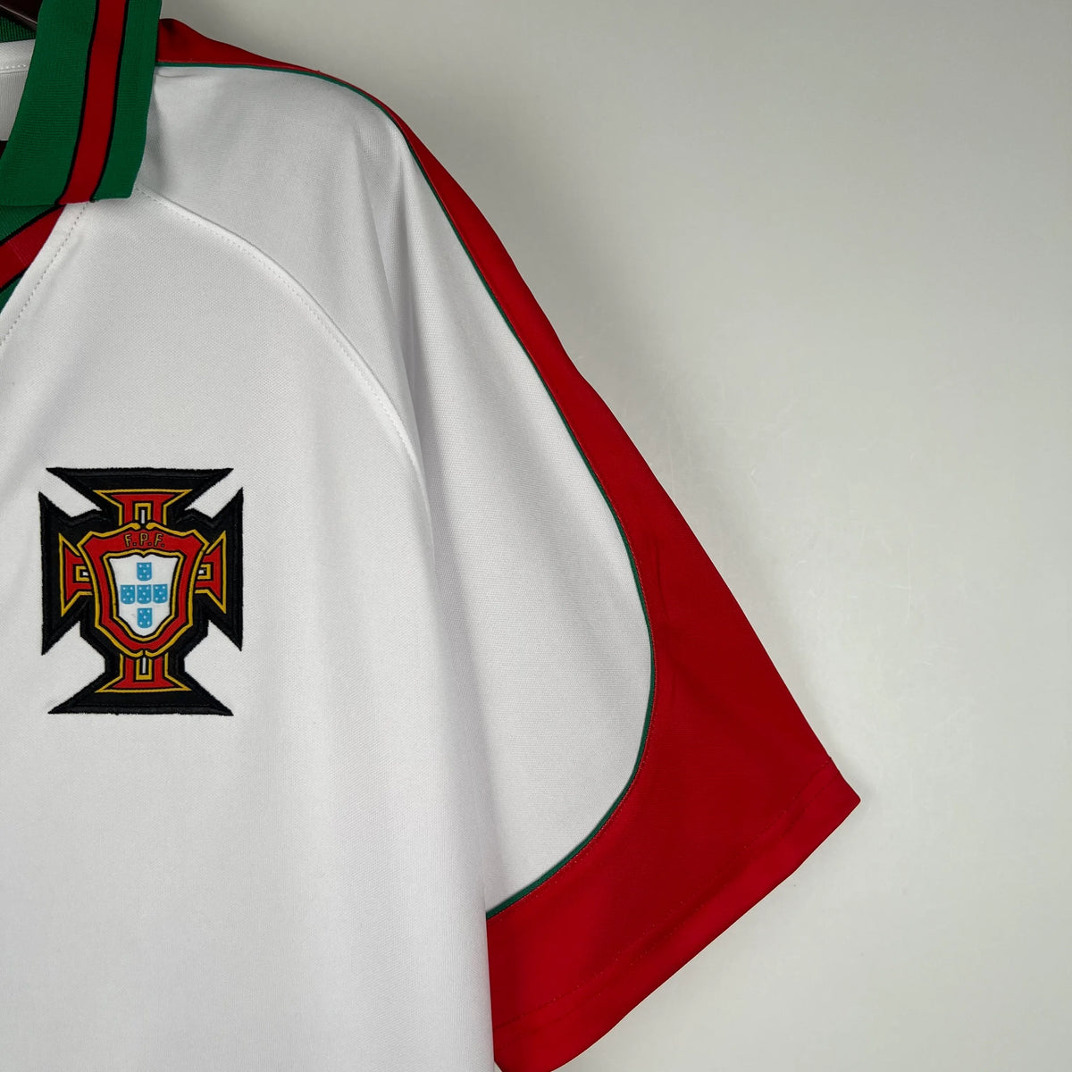Retro Portugal 96/97 Away Jersey