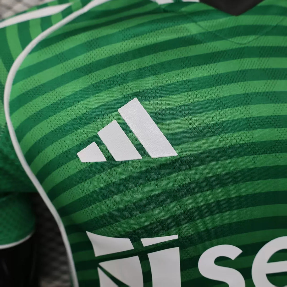 Player Version 25-26 Newcastle United Away Green Jersey