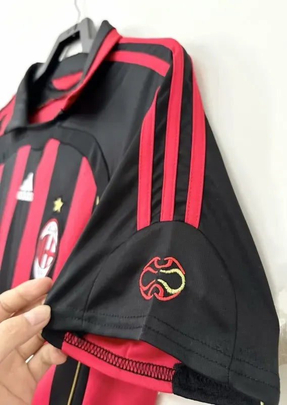 2006-07 AC Milan Ronaldo #99 Maldini #3 Kakà #22 Retro Jersey Home Replica
