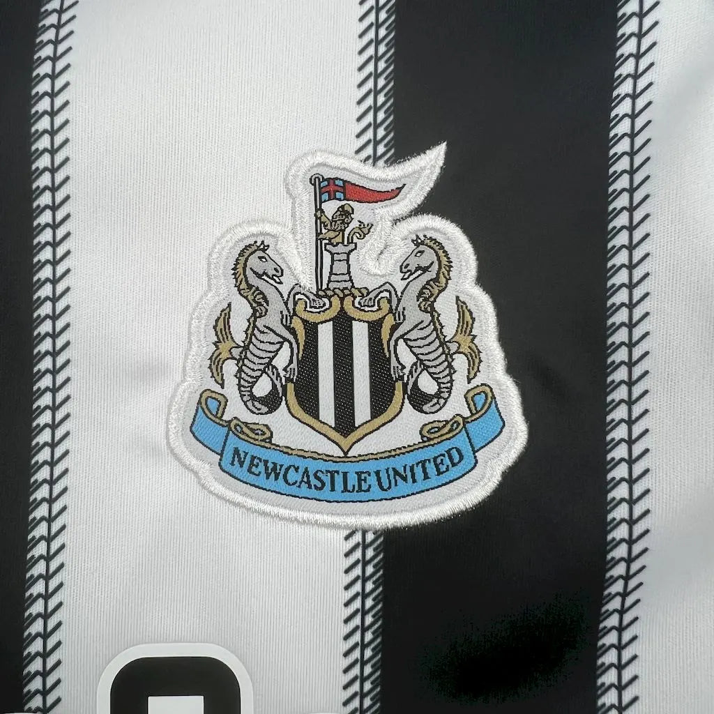 Newcastle United 2025-26 Home Kids Kit
