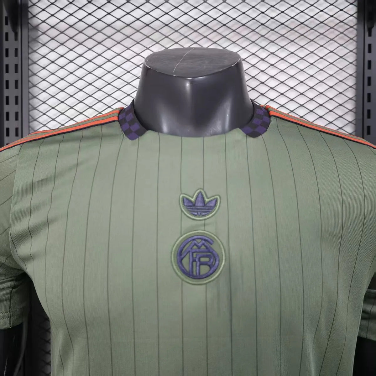 Player Version 25-26 Bayern Munich Grass Green Casual Jersey