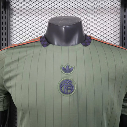 Player Version 25-26 Bayern Munich Grass Green Casual Jersey
