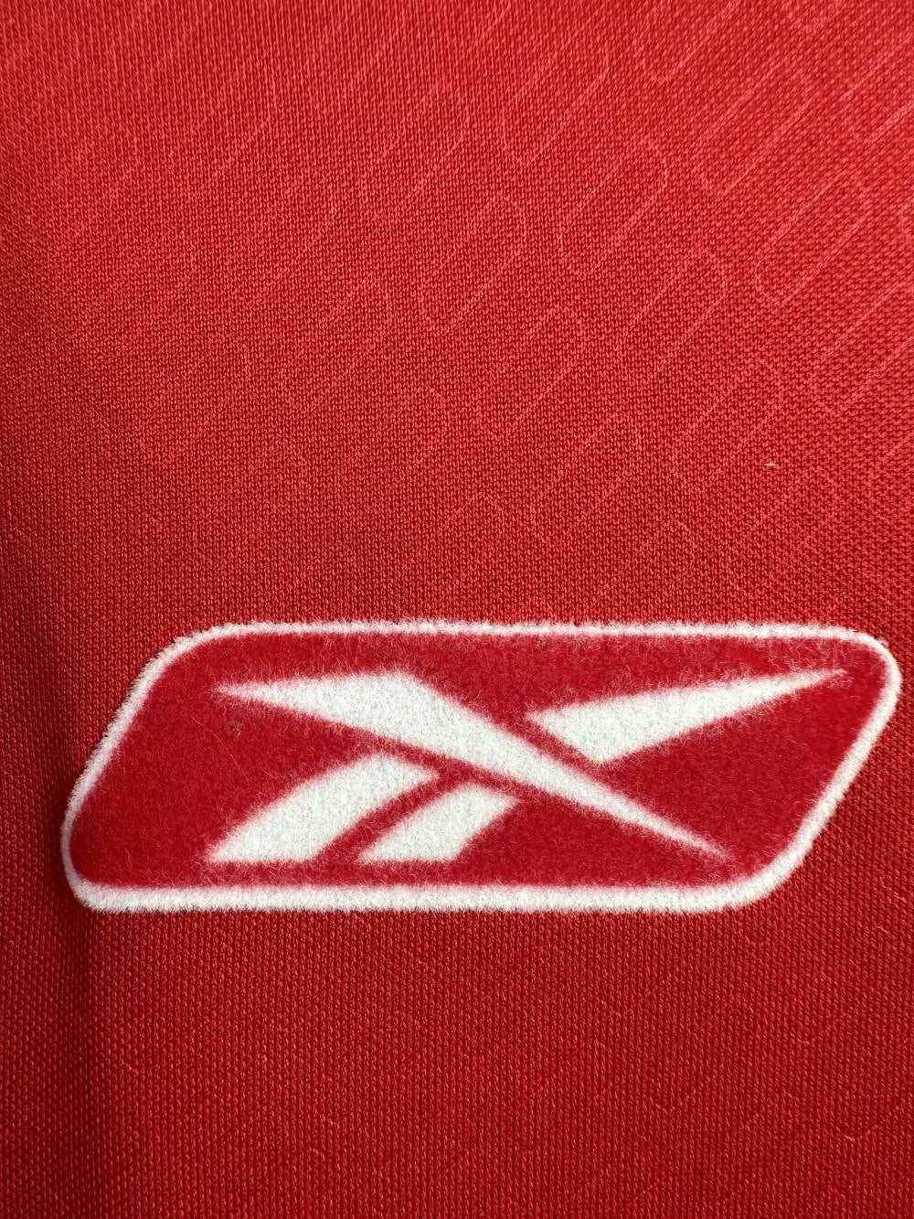 Retro Liverpool FC Home Football Jersey Long Sleeve 2004/2005