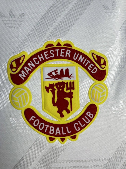 Retro Manchester United Away Football Shirt 1986/1988