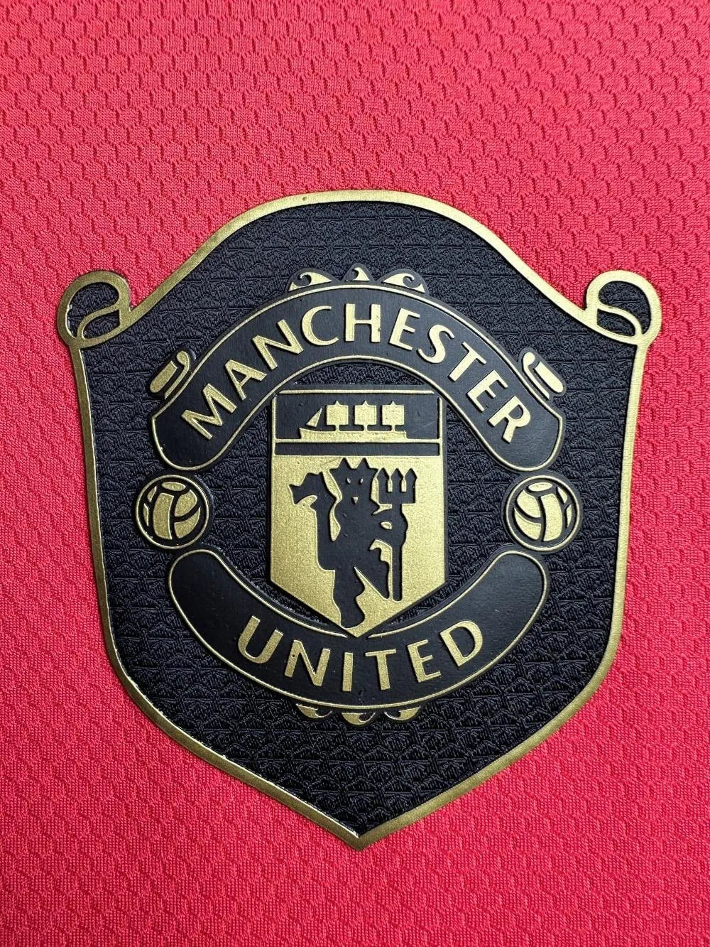 Retro Manchester United Home Football Shirt 2019-2020