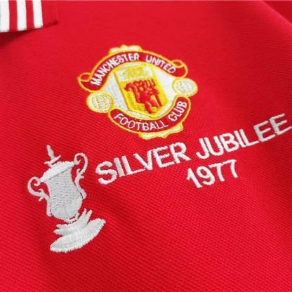 Manchester United Retro Jersey Home Shirt 1977