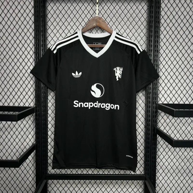 2024-25 Manchester United Third Goalkeeper Jersey