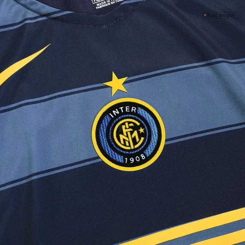 Inter Milan 2004/05 Retro Away Jersey
