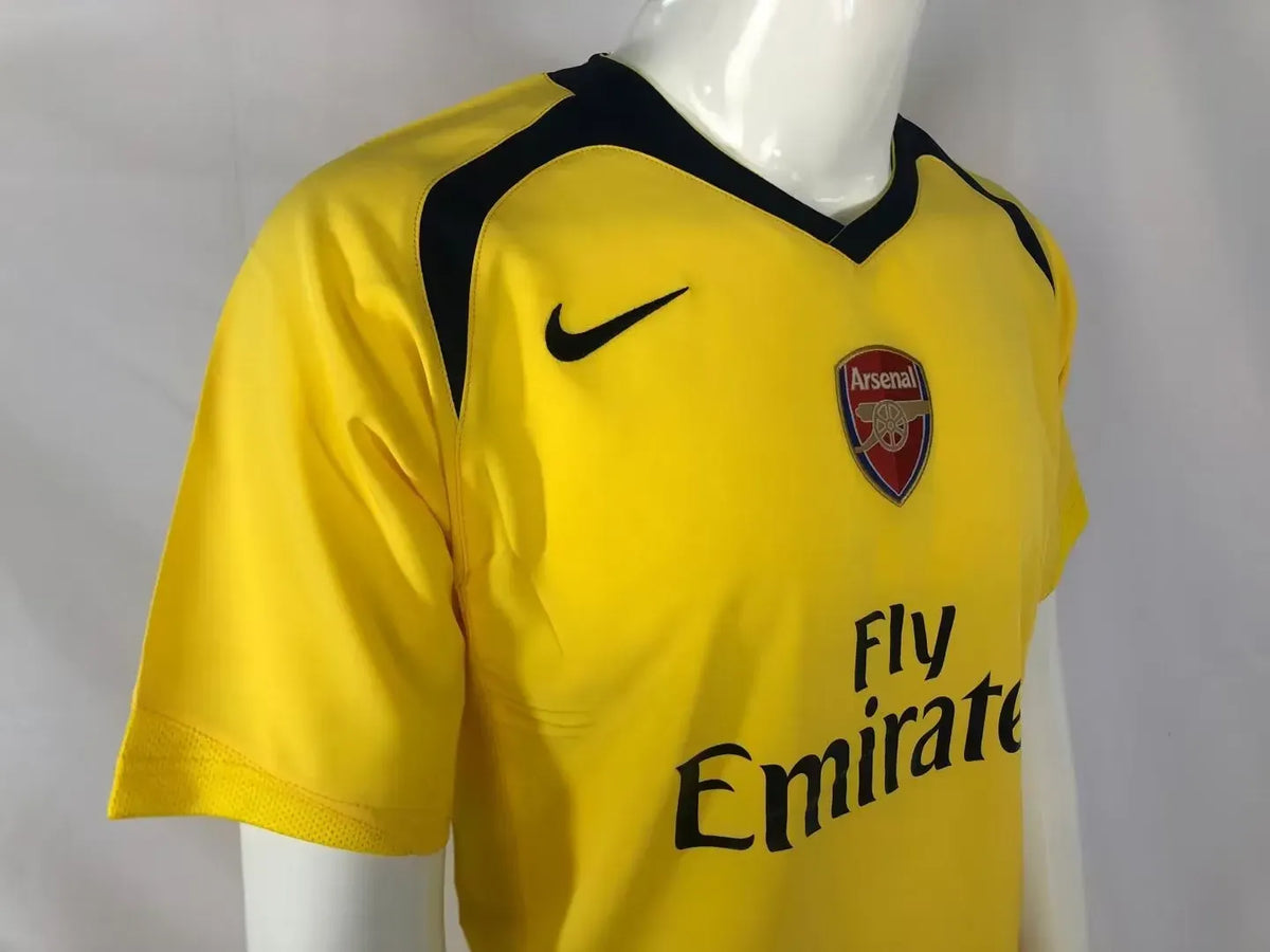 06-07 Arsenal Retro Away Jersey