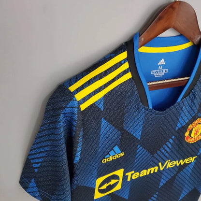 Retro Manchester United Third Away Football Shirt 2021/2022