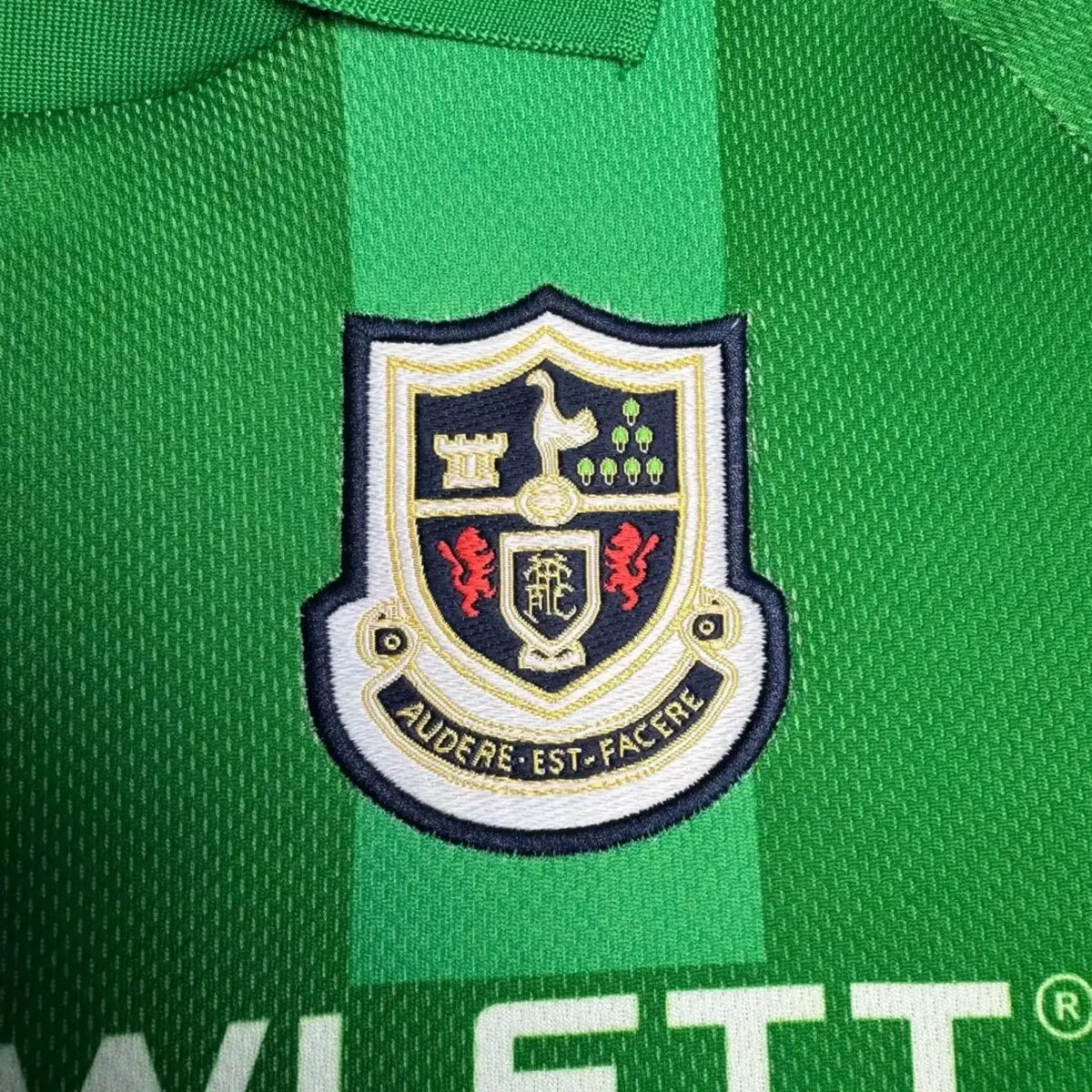 Retro Tottenham Hotspur 1997-99 Green Goalkeeper Long Sleeve Jersey