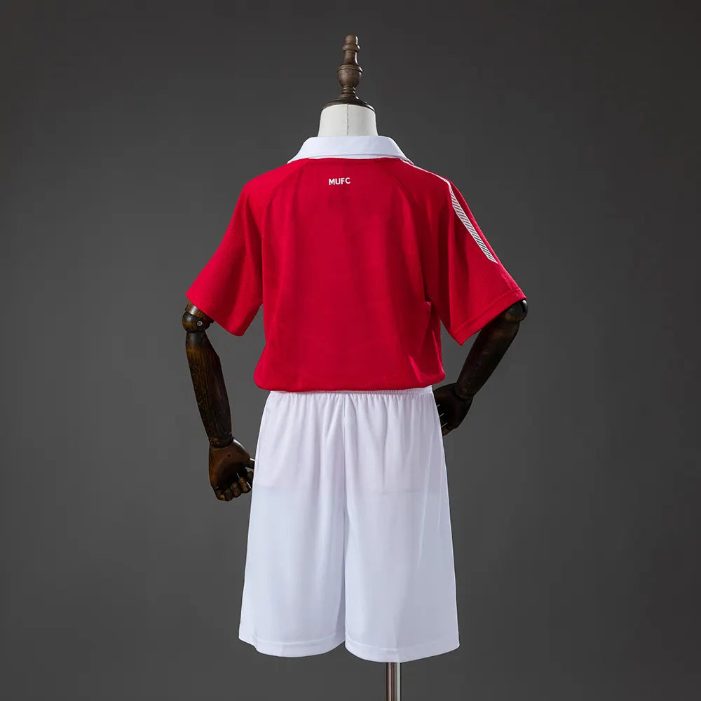 Manchester United 10-11 Home Retro Kids Kit