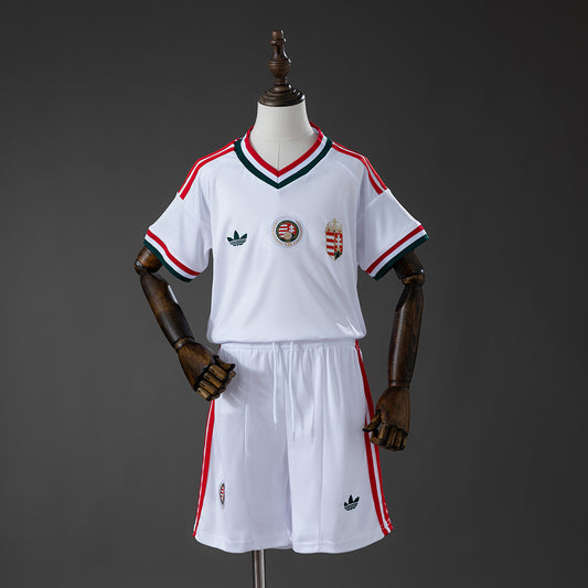 Hungary 2026 Away Kids Kit