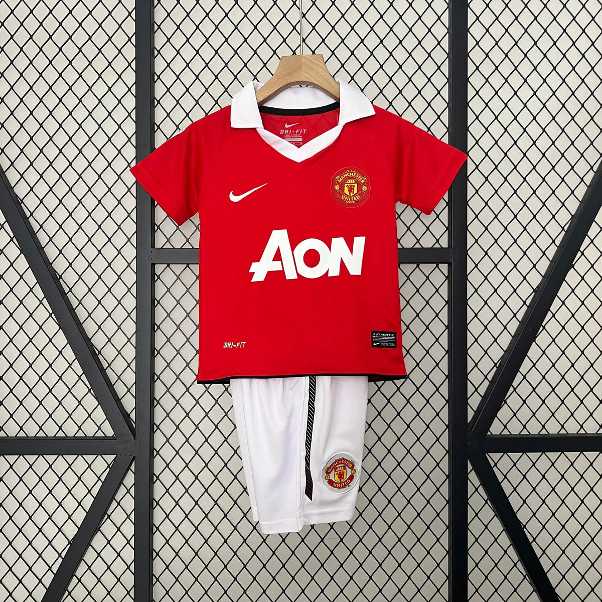 Manchester United 10-11 Home Retro Kid Kits Youth Apparels Jersey
