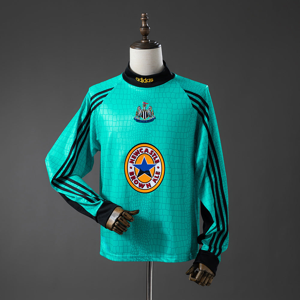 Newcastle United 97-98 Goalkeeper Retro Long-Sleeve Jersey