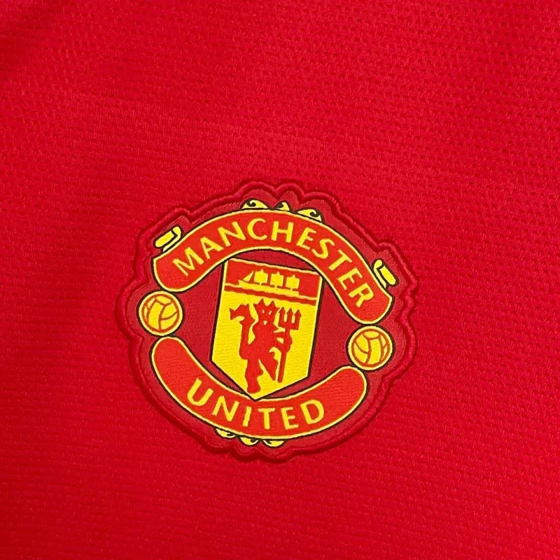 Retro Manchester United Home Football Shirt 2021/2022
