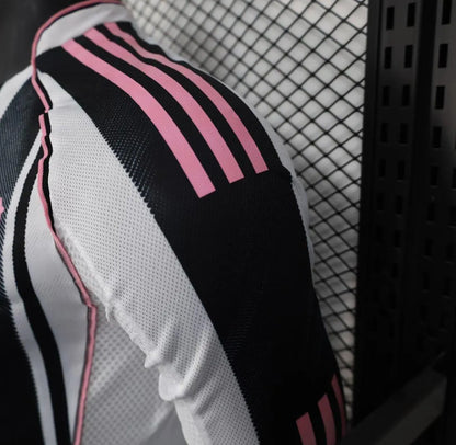 Player Version 25-26 Juventus Home Long Sleeve Jersey
