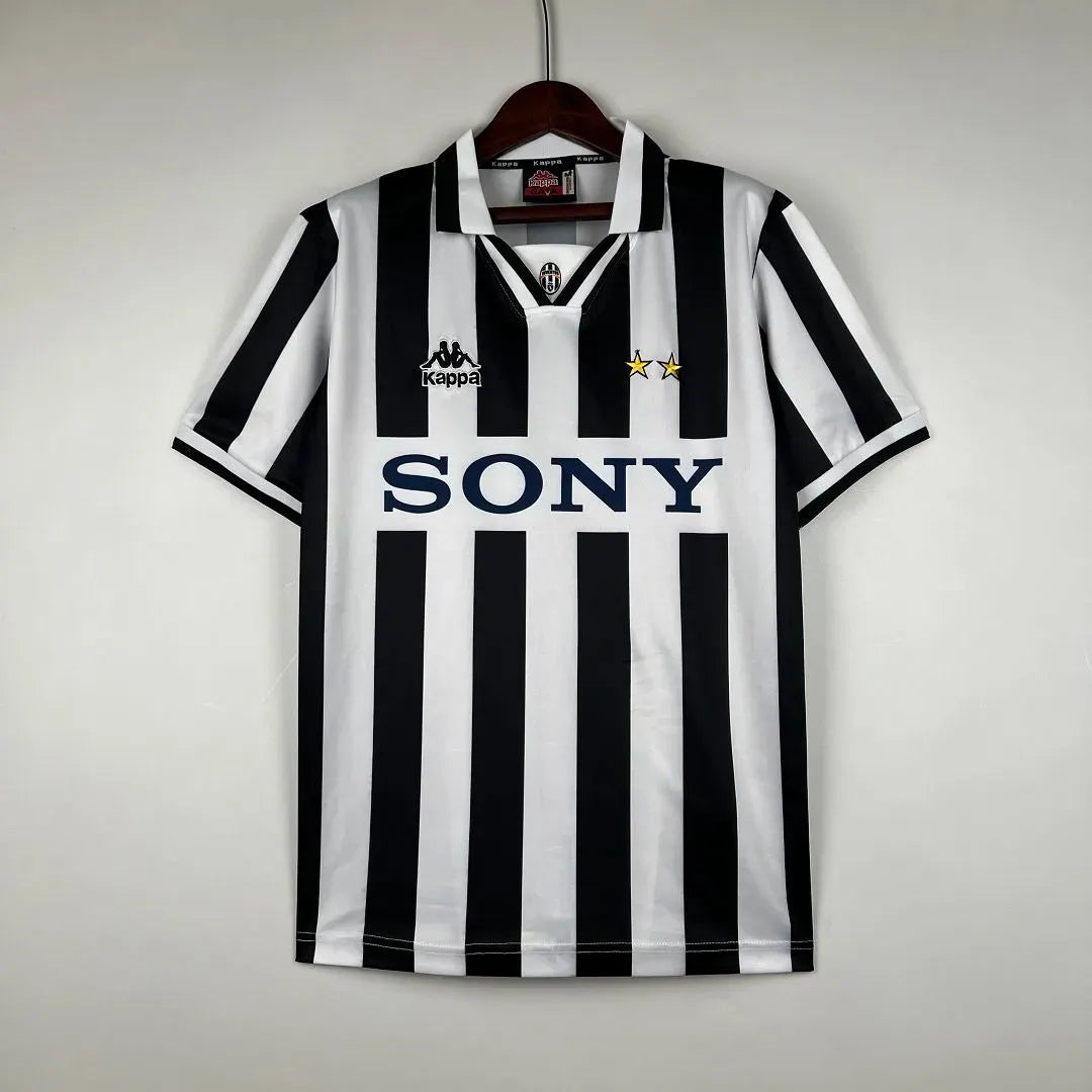 1996-97 Juventus Retro Jersey Home