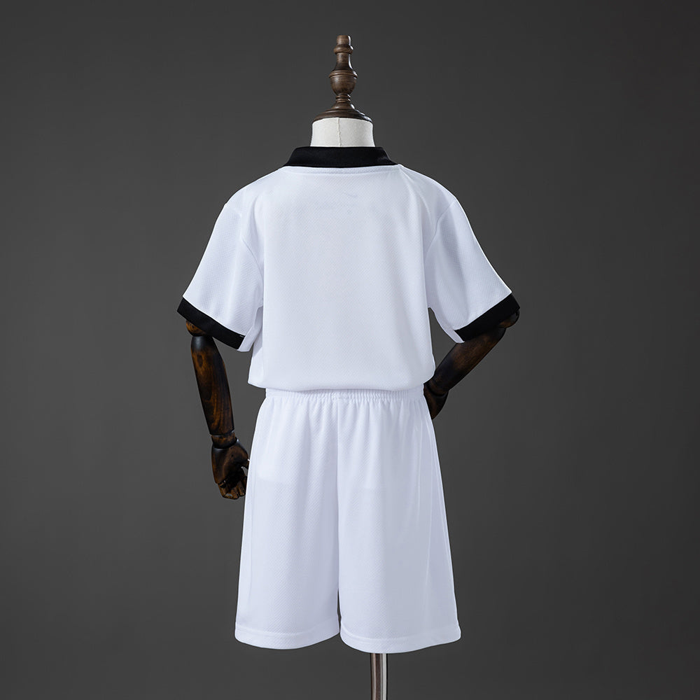 Atlético Mineiro 26-27 Away Kids Kit
