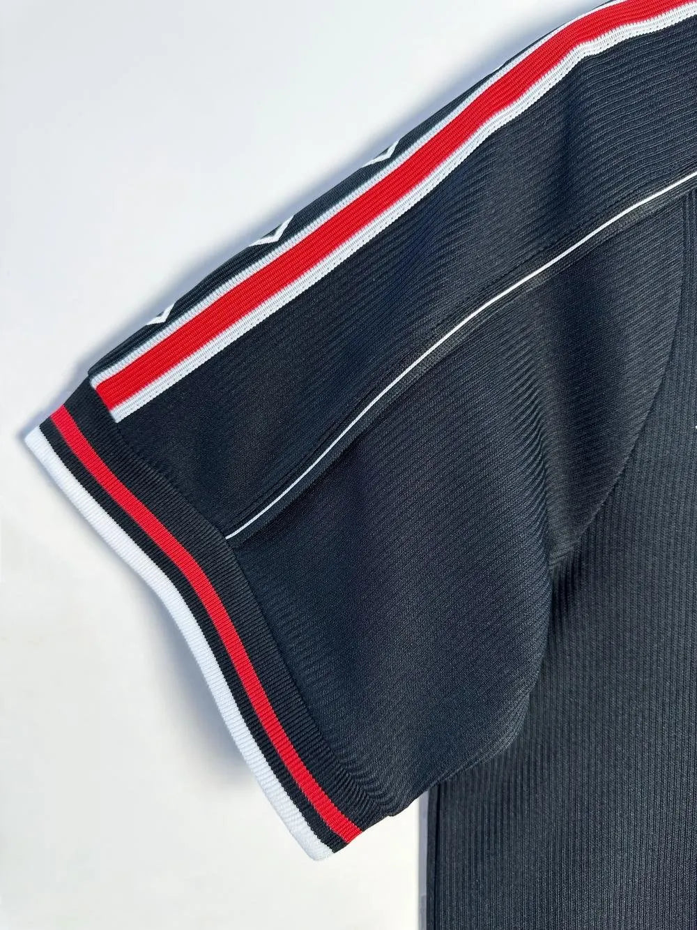 Retro Manchester United Away Football Shirt 1998/1999