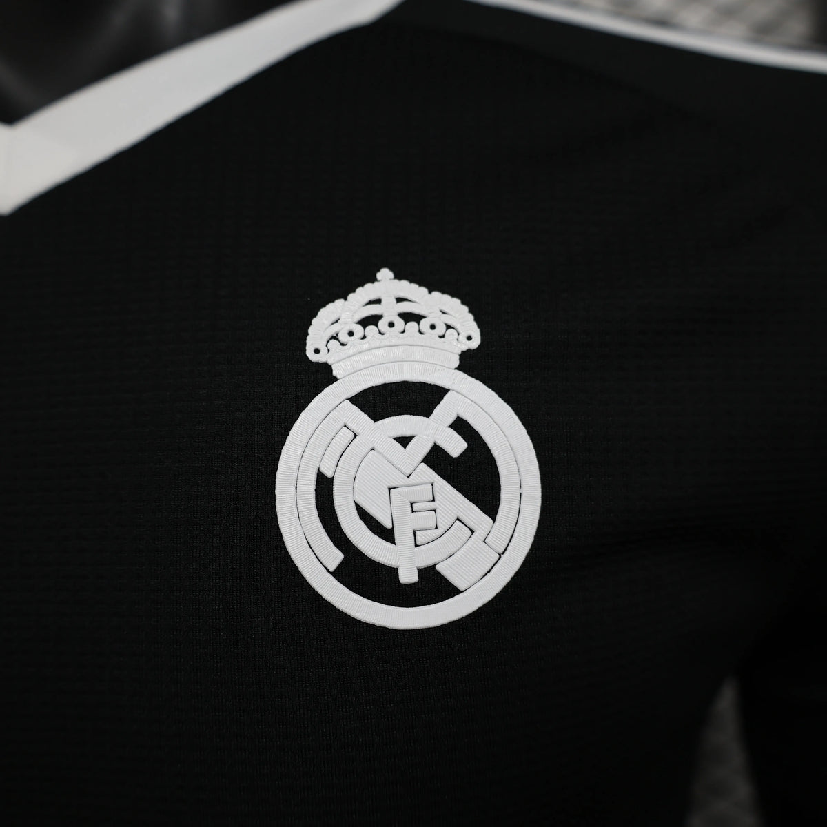 25-26 Real Madrid Black Goalkeeper Jersey