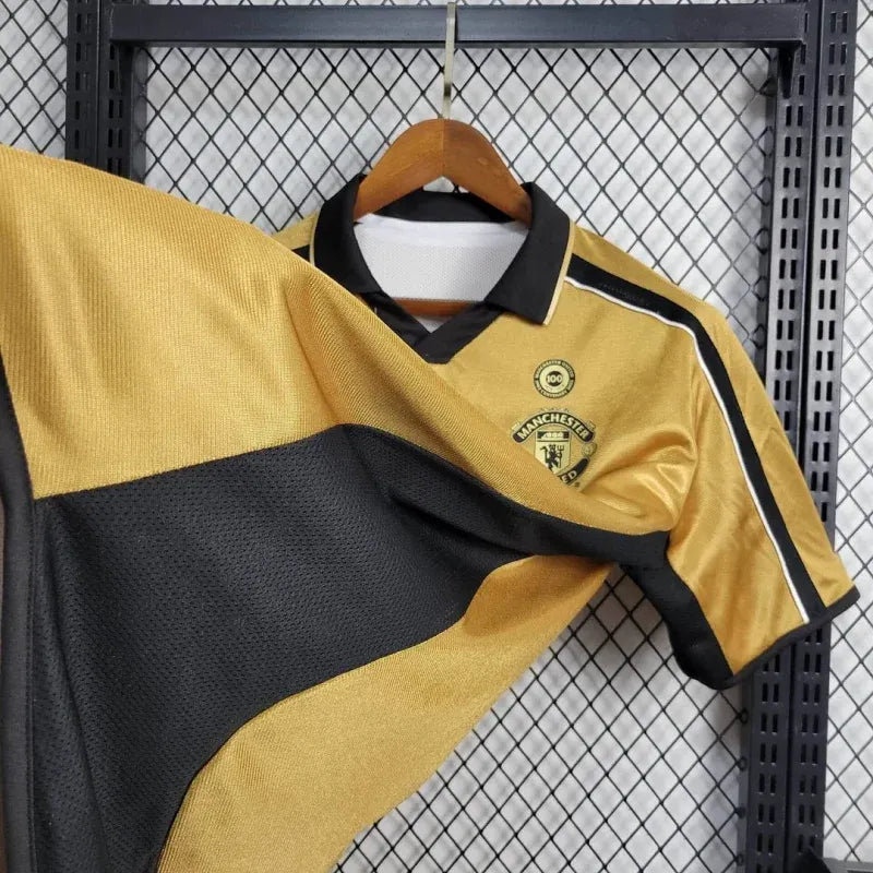 Retro Long Sleeve Manchester United Centenary Season Reversible Football Shirt 2001/2002
