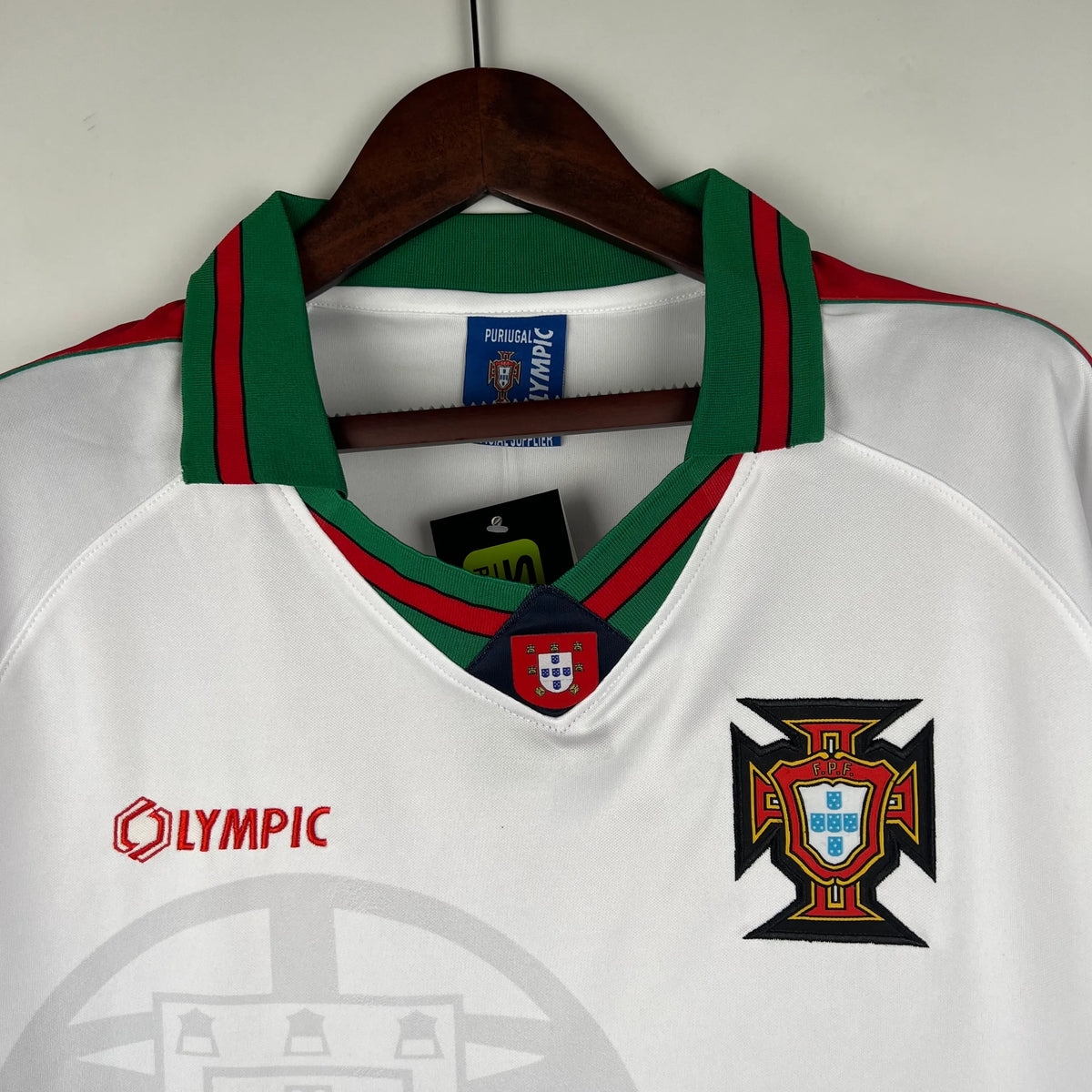 Retro Portugal 96/97 Away Jersey