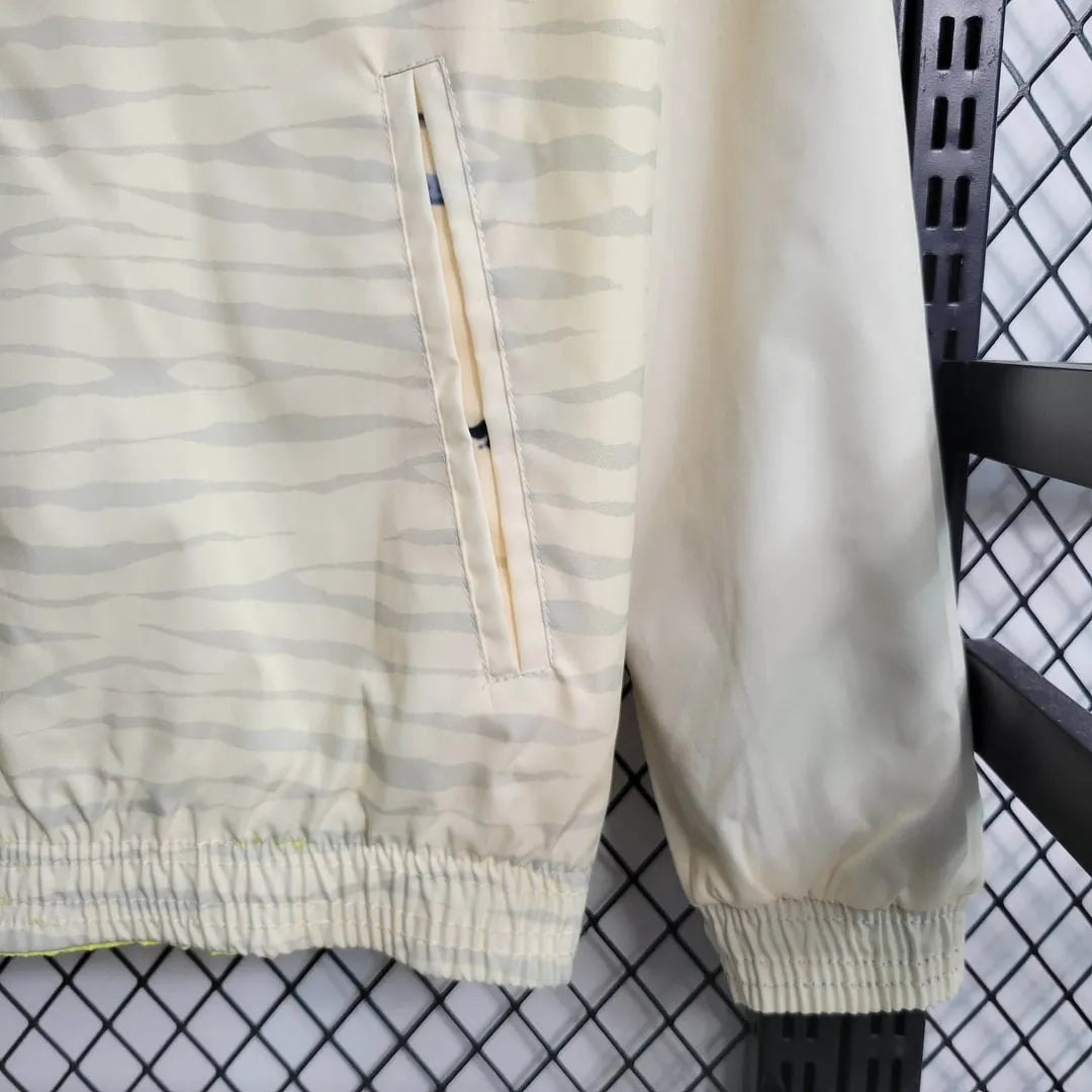 2022/2023 Al-Nassr Reversible Windbreaker (Yellow-Beige) Football Shirt