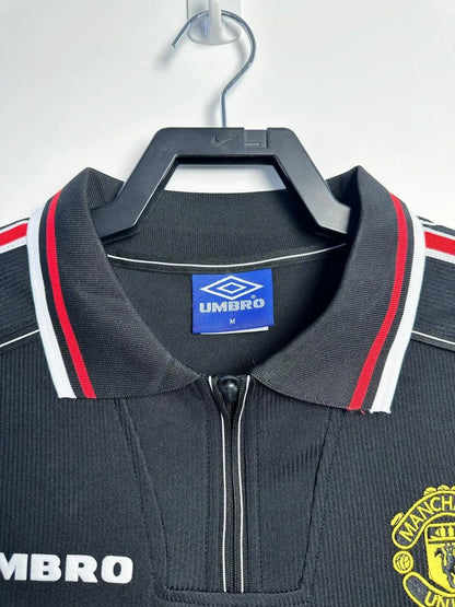 Retro Manchester United Away Football Shirt 1998/1999