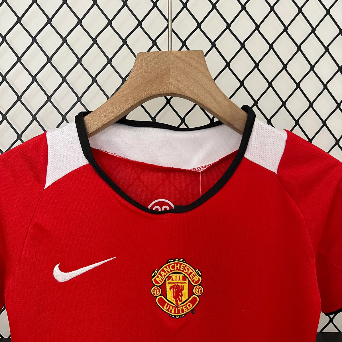Manchester United 05-06 Home Retro Kids Kits Youth Apparels Jersey