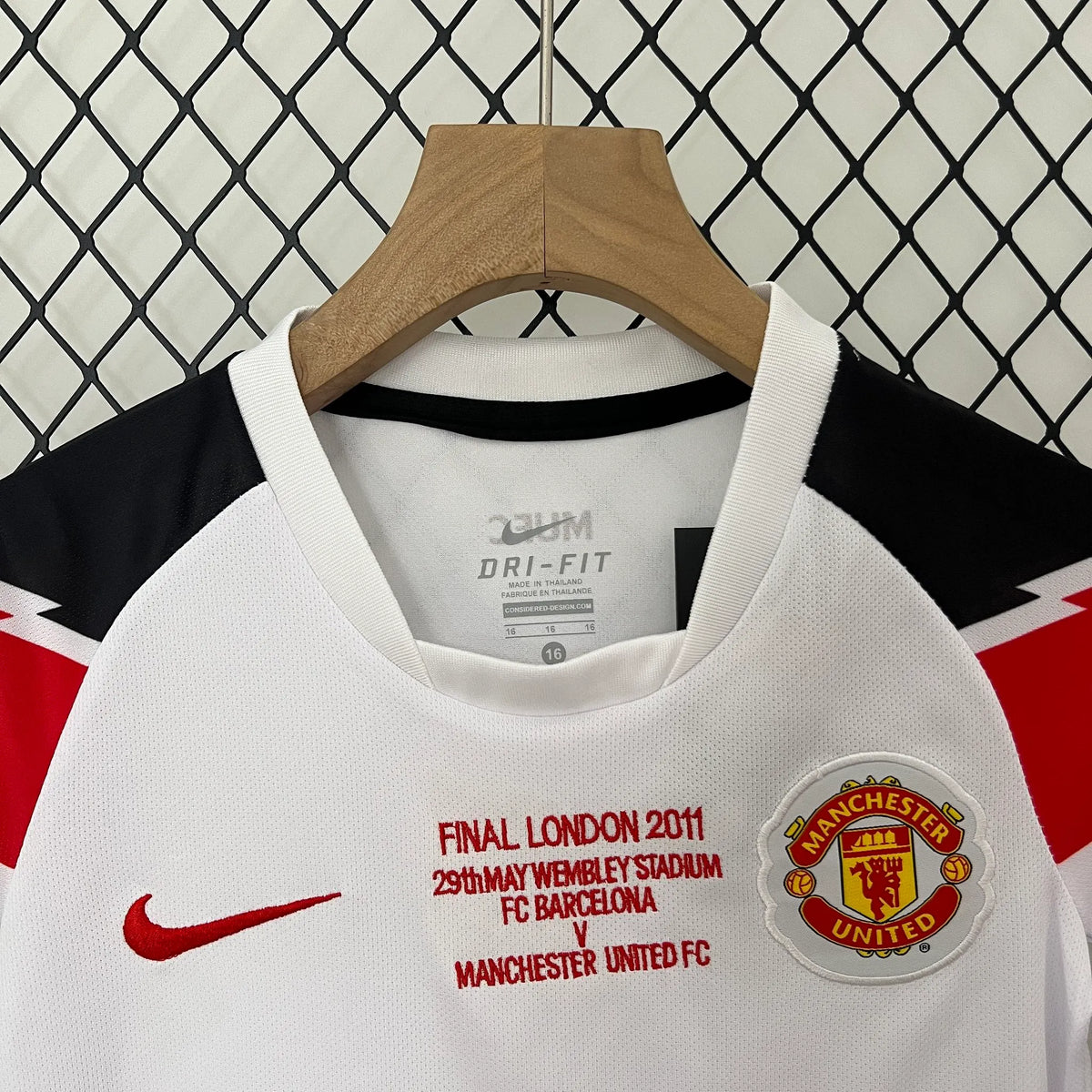 Manchester United 10-11 Away Champions League Retro Kids Kits Youth Apparels Jersey