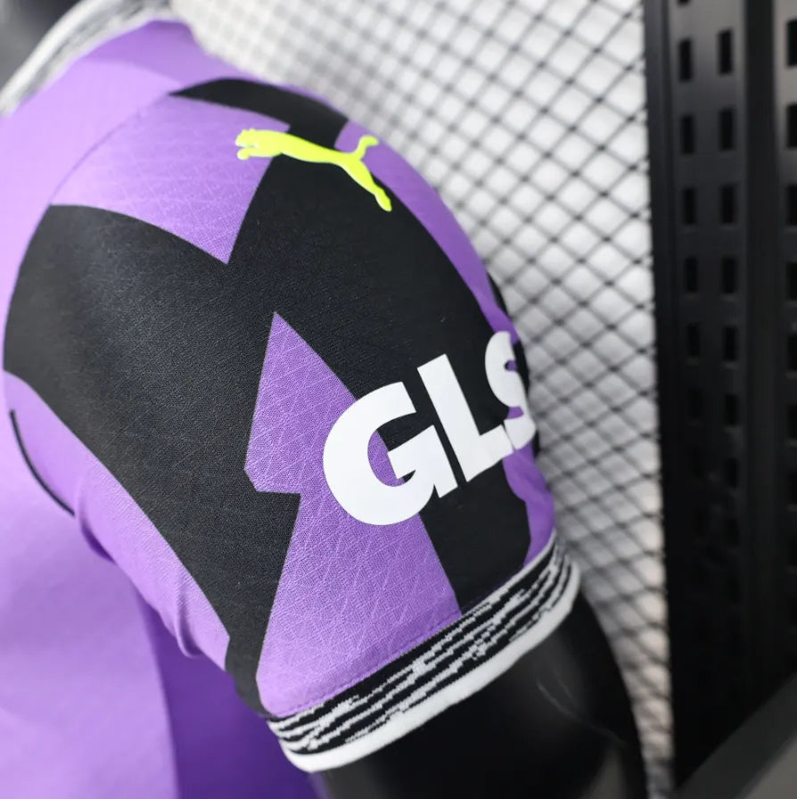 Dortmund Purple Goalkeeper Football Shirt 2025/2026
